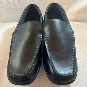 Kenneth Cole Reaction Leather Driving Classic Black Dime Loafers Size 6 like new